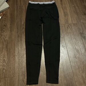 PINK Victoria's Secret Black Leggings Comfortable Stylish